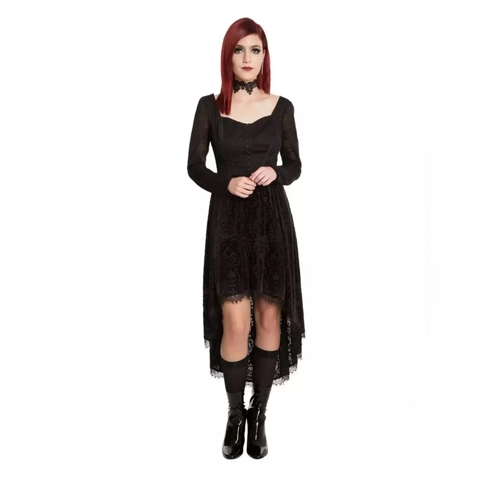 Hot Topic Black Lace Long-Sleeve
Velvet Hi-Low Gown (Prom Collection 2017) - Picture 1 of 10